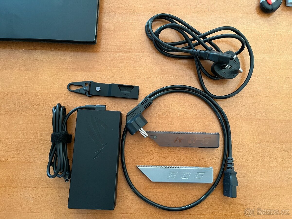 Herní notebook ASUS ROG STRIX SCAR 15 G533QS - 7