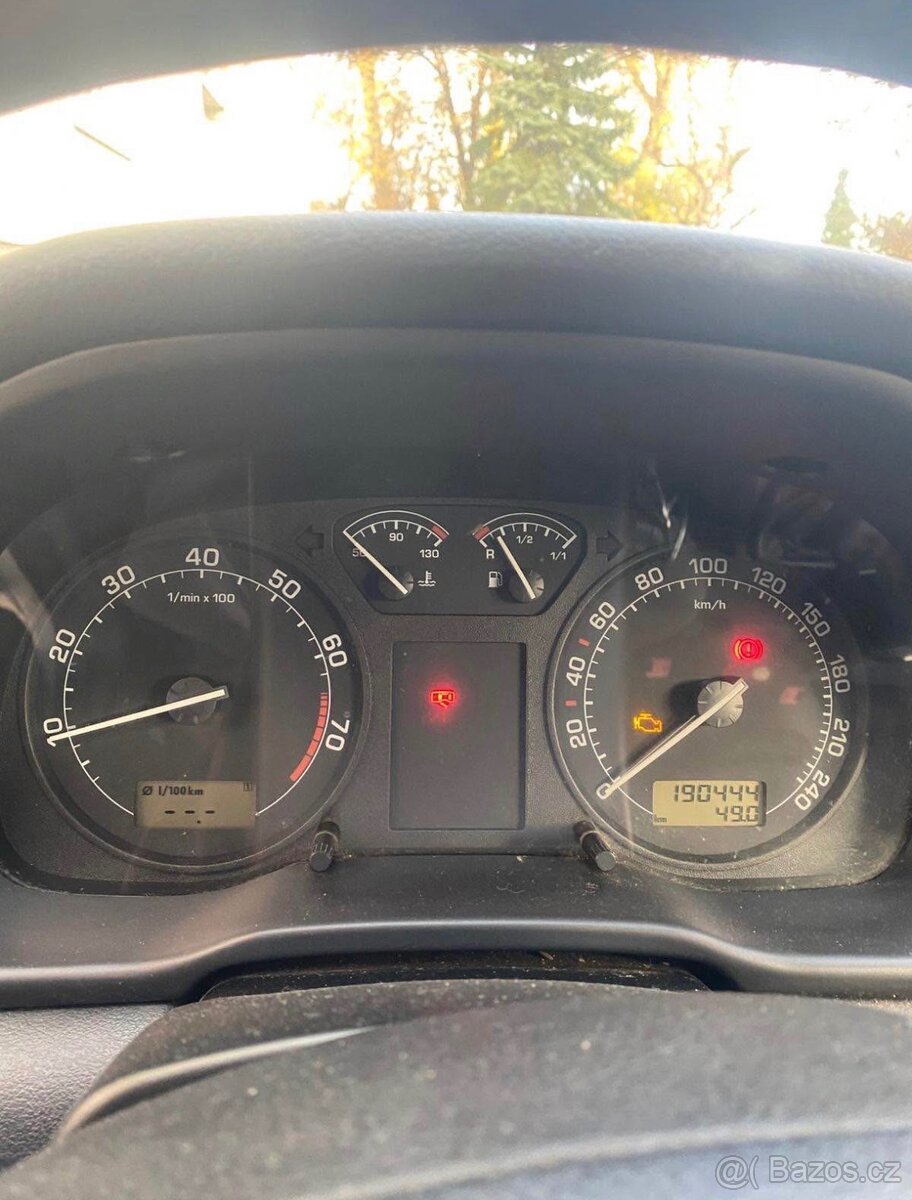 ŠKODA Octavia I 1.6 + LPG - 7