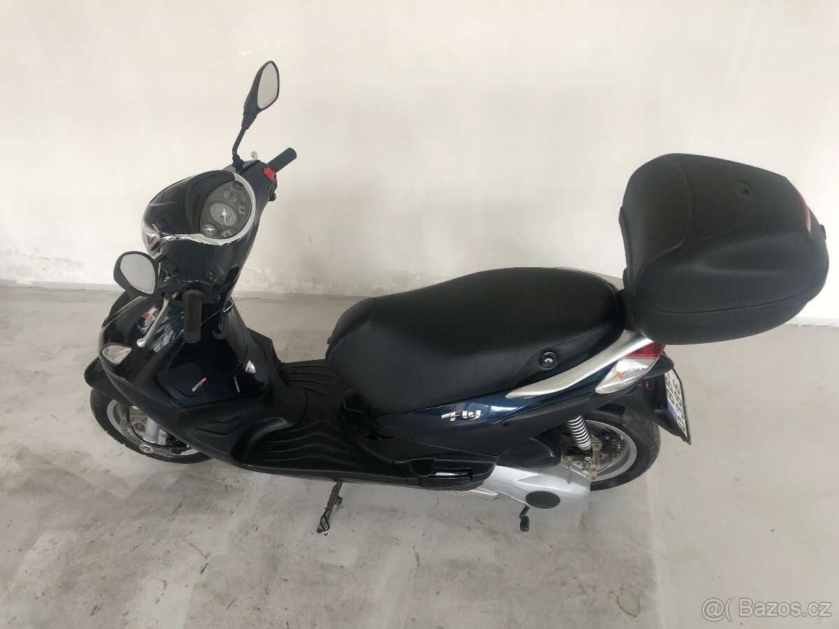 Piaggio Fly 125 - 7