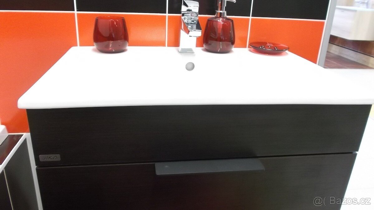 Skříňka s umyvadlem - SLEVA - 7