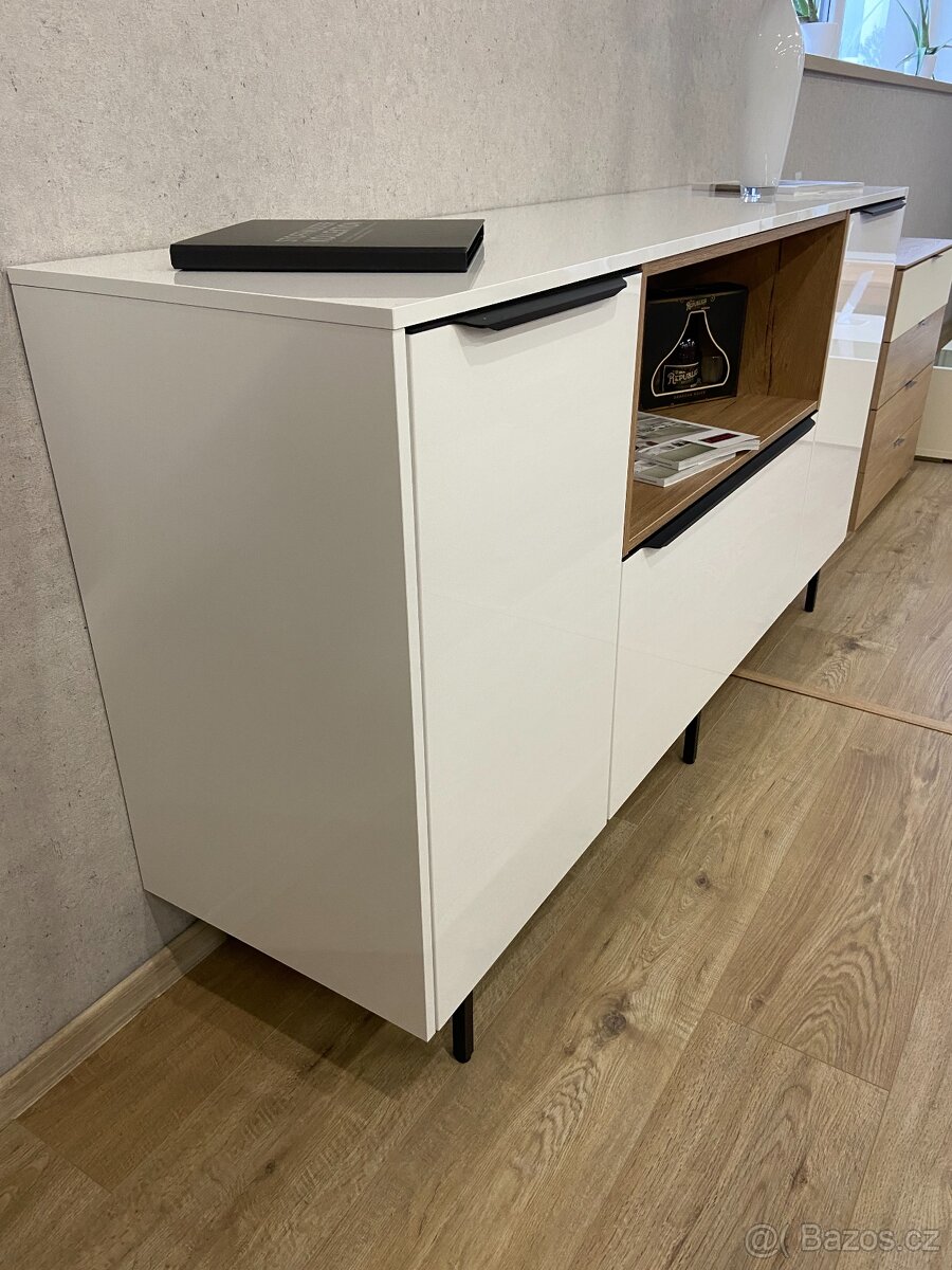 Komoda, příborník, regál, knihovna - 7