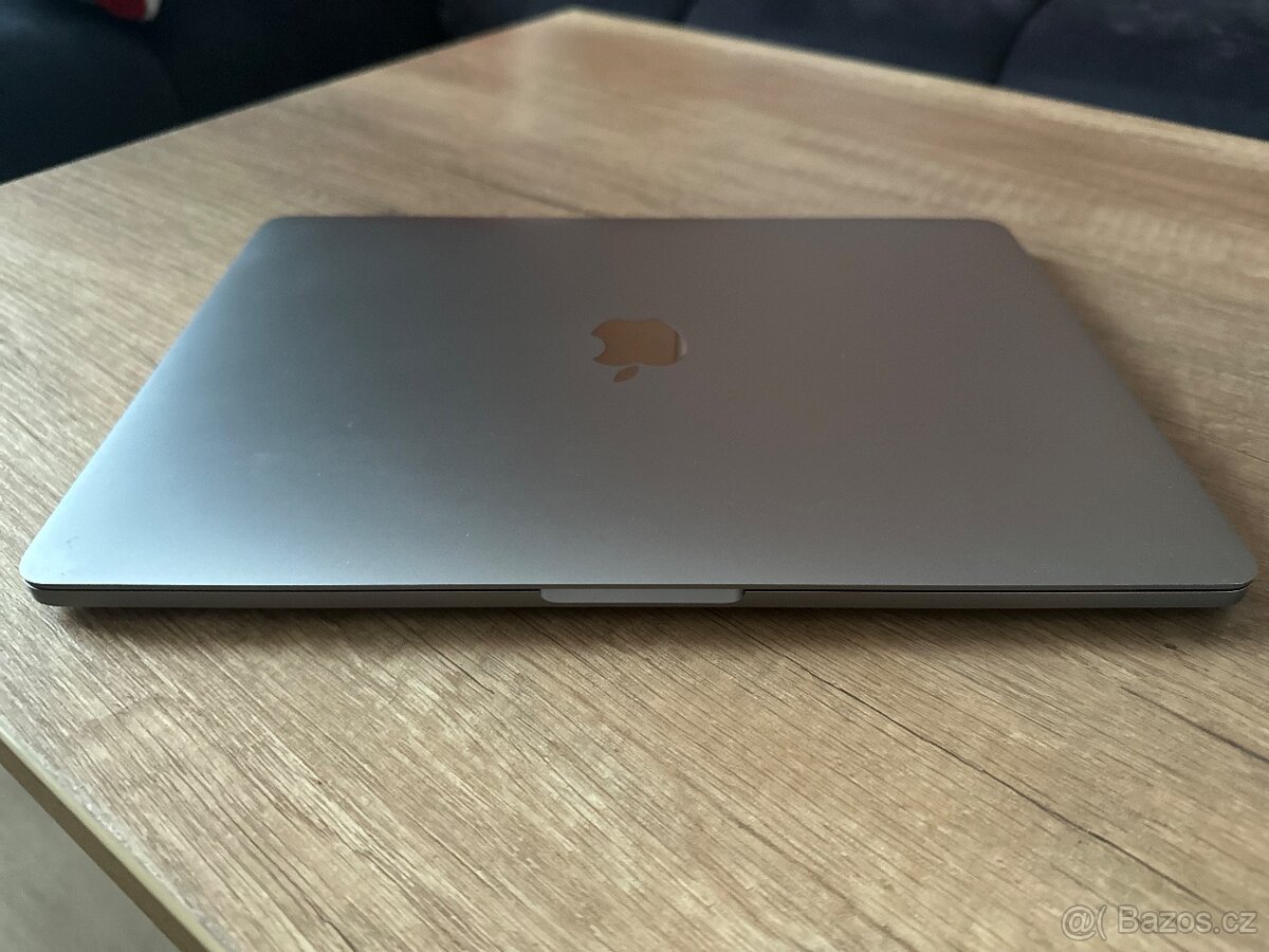 MacBook Pro - 7