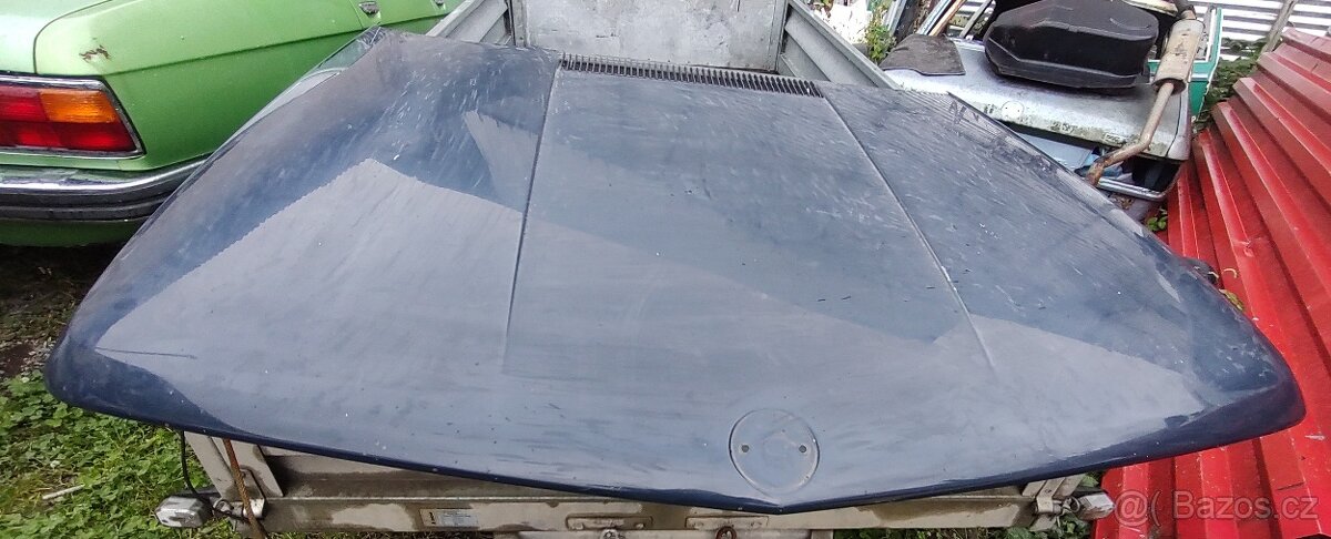 BMW e12 přední kapota - 7