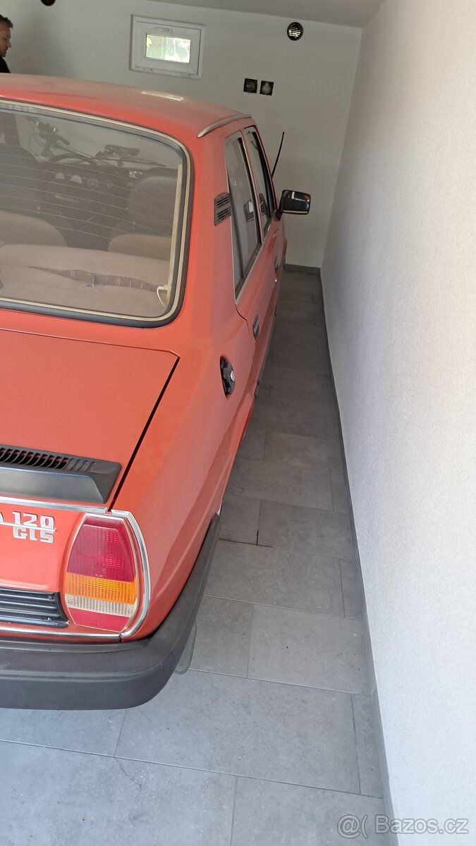 Skoda 120 GLS - 7
