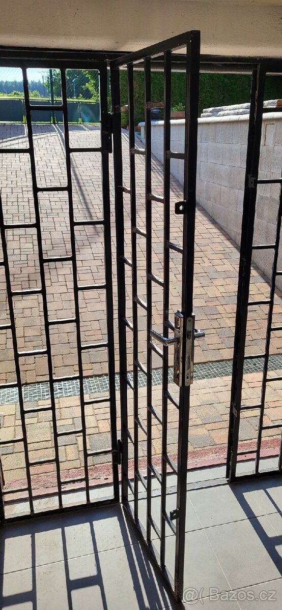 Bezpečnostní mříž do garáže - 7
