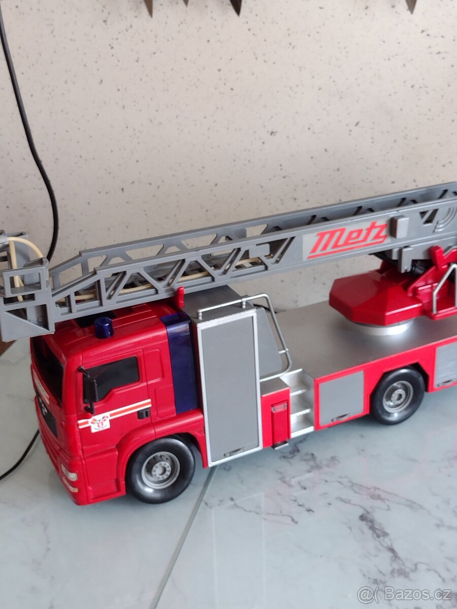 VELKÉ AUTO NA BOVDEN - 7