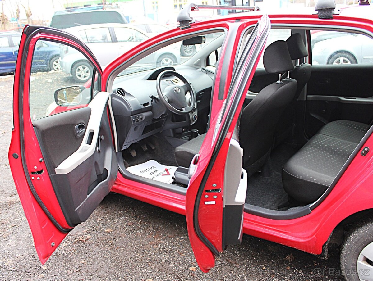Toyota Yaris - 7