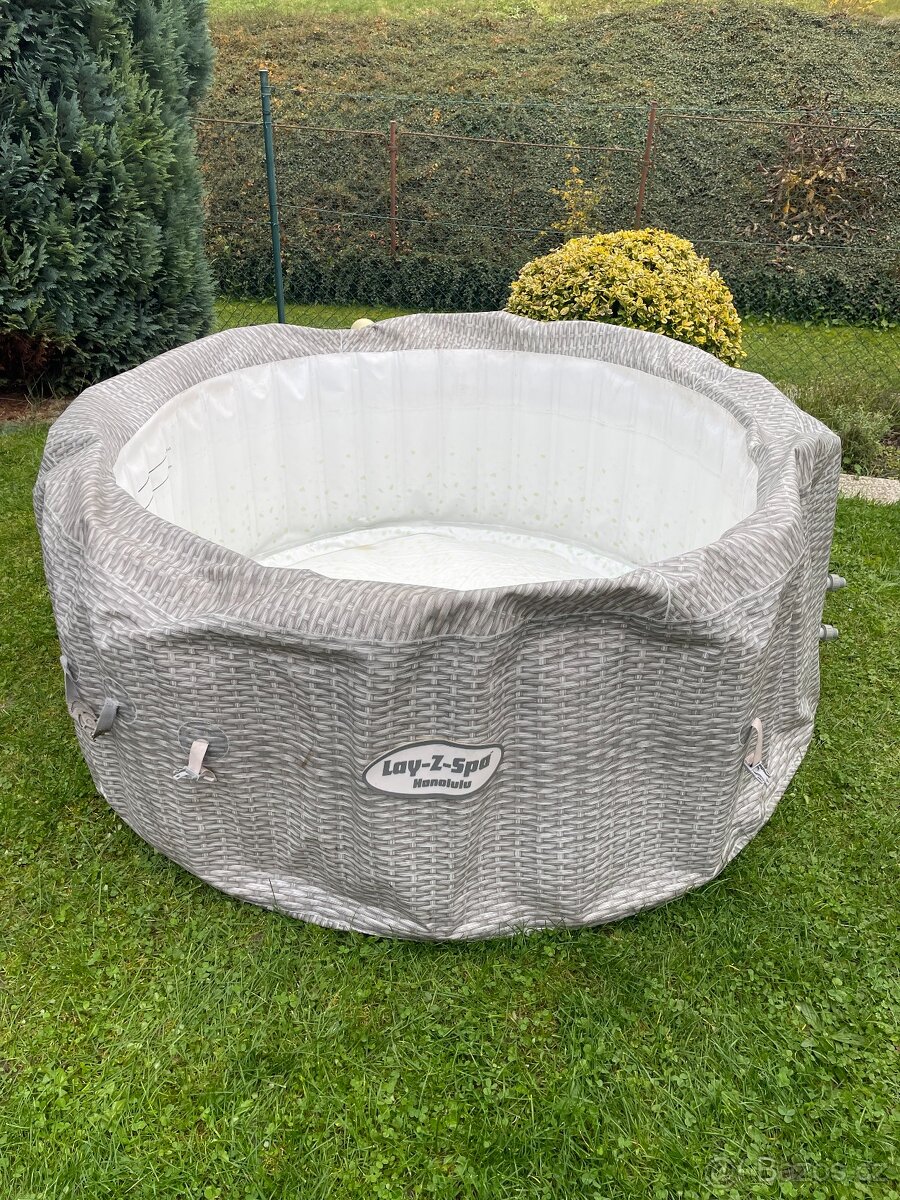 Vířivý bazén - 7