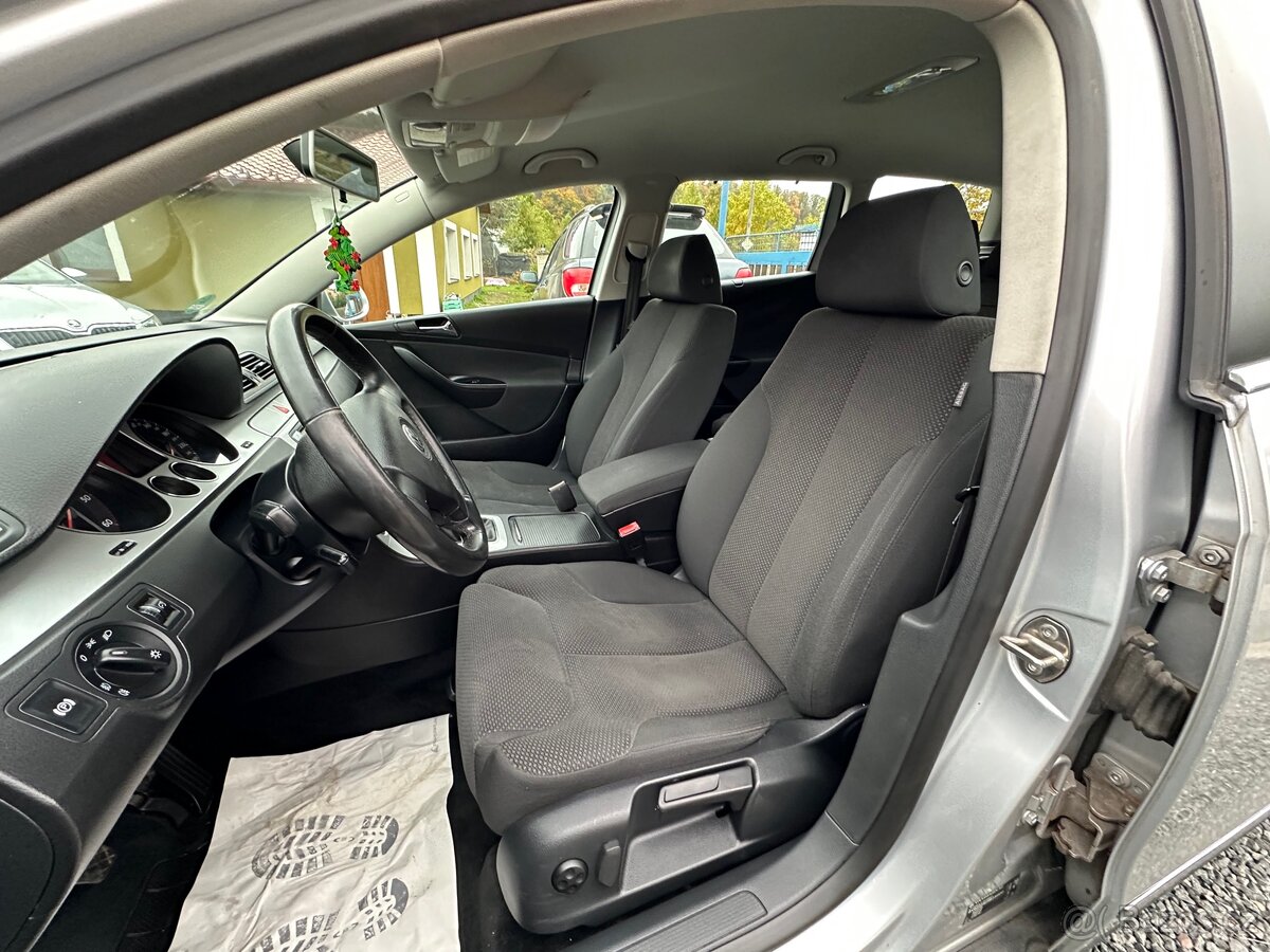 Vw Passat combi 2.0tdi Top stav po velkém servisu - 7
