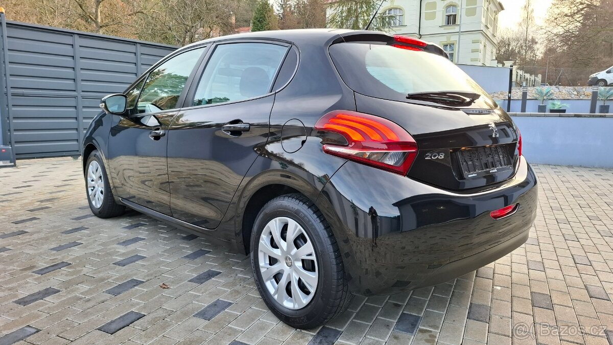 Peugeot 208 1,0 VTI - 50kw. KRÁSNÝ STAV - NAJETO: 70 tis km - 7