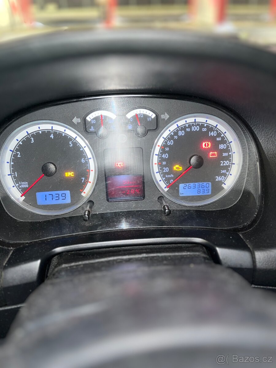 Prodám Vw golf iv 1.6 16v - 7