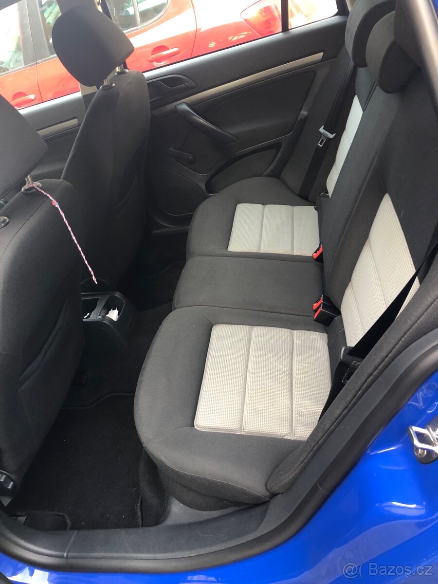 Škoda Octavia combi 2 1,6 MPI - 7