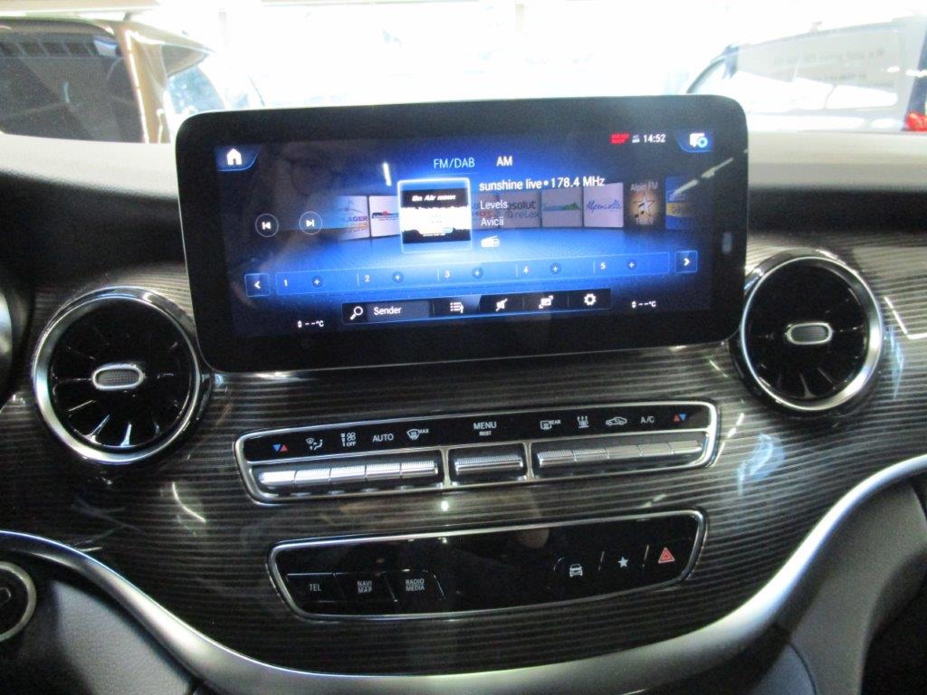 Mercedes-Benz V Class 300d, 4 matic, Distronic, M-Bux-Long - 7