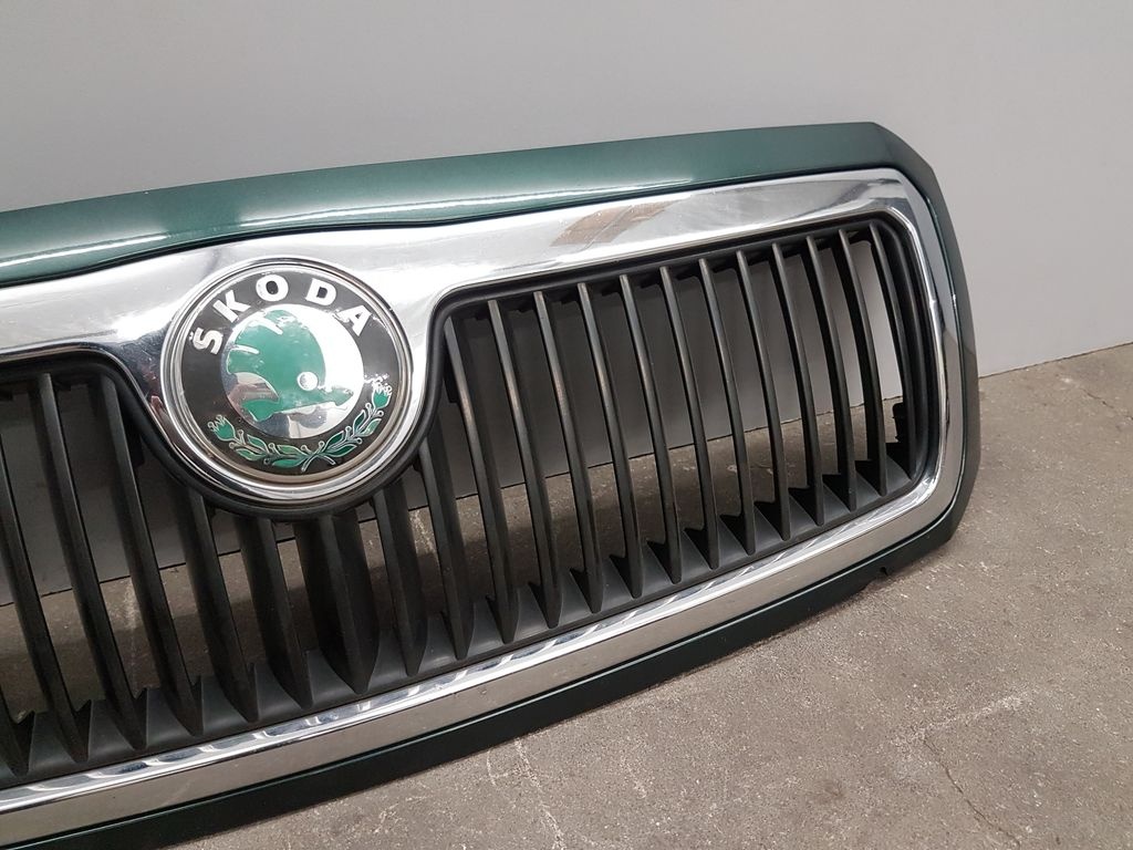 Přední maska Škoda Fabia I FL., zelená met. 9572, 6Y0853668B - 7