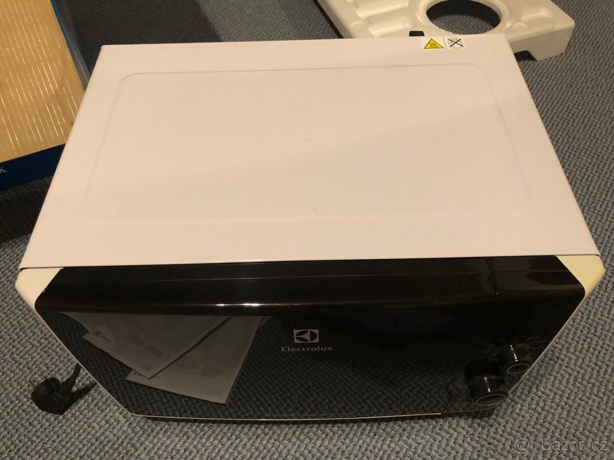 Mikrovlnná trouba Electrolux EMS 21400 W bílá - 7