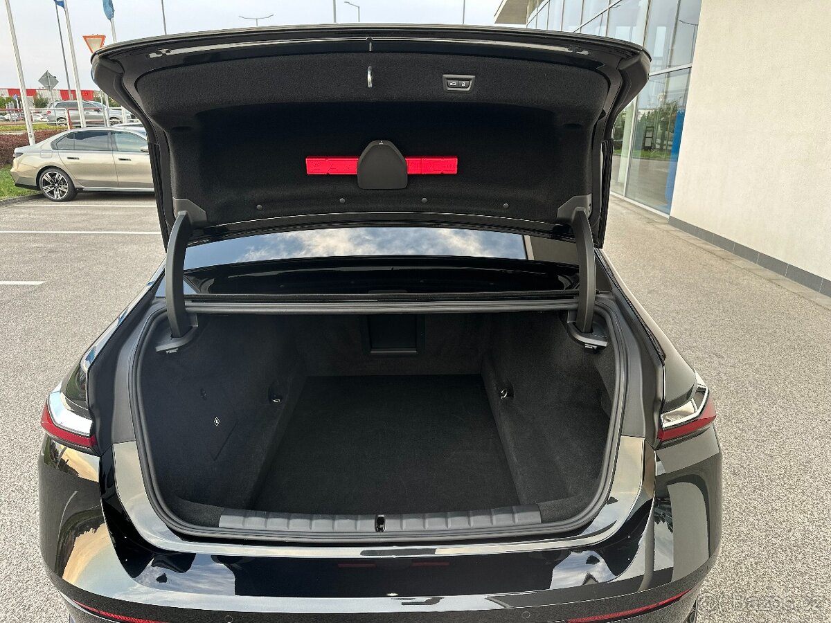 Predám BMW 750e xDrive, Záruka do 2029, odpočet DPH - 7