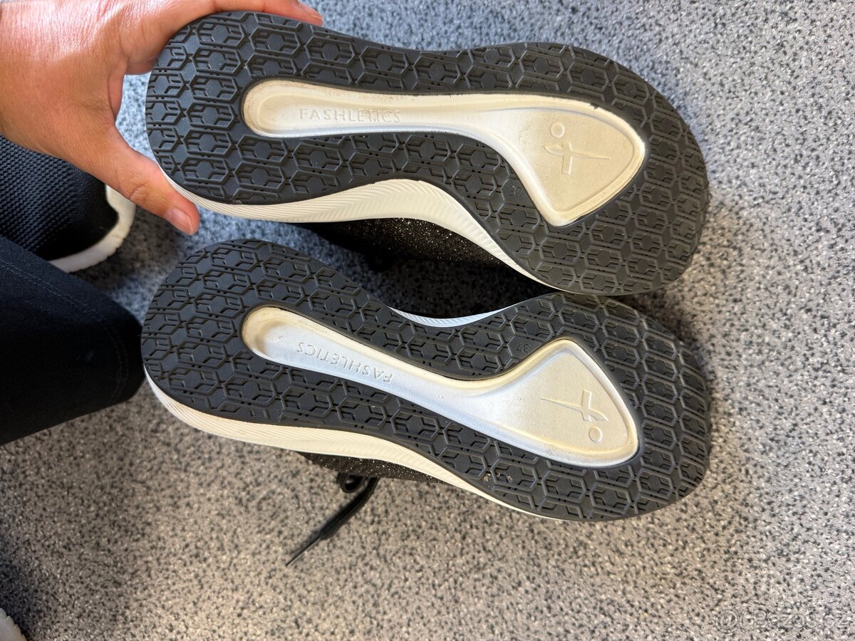 dámské tenisky značky Tamaris vel 37 - 7