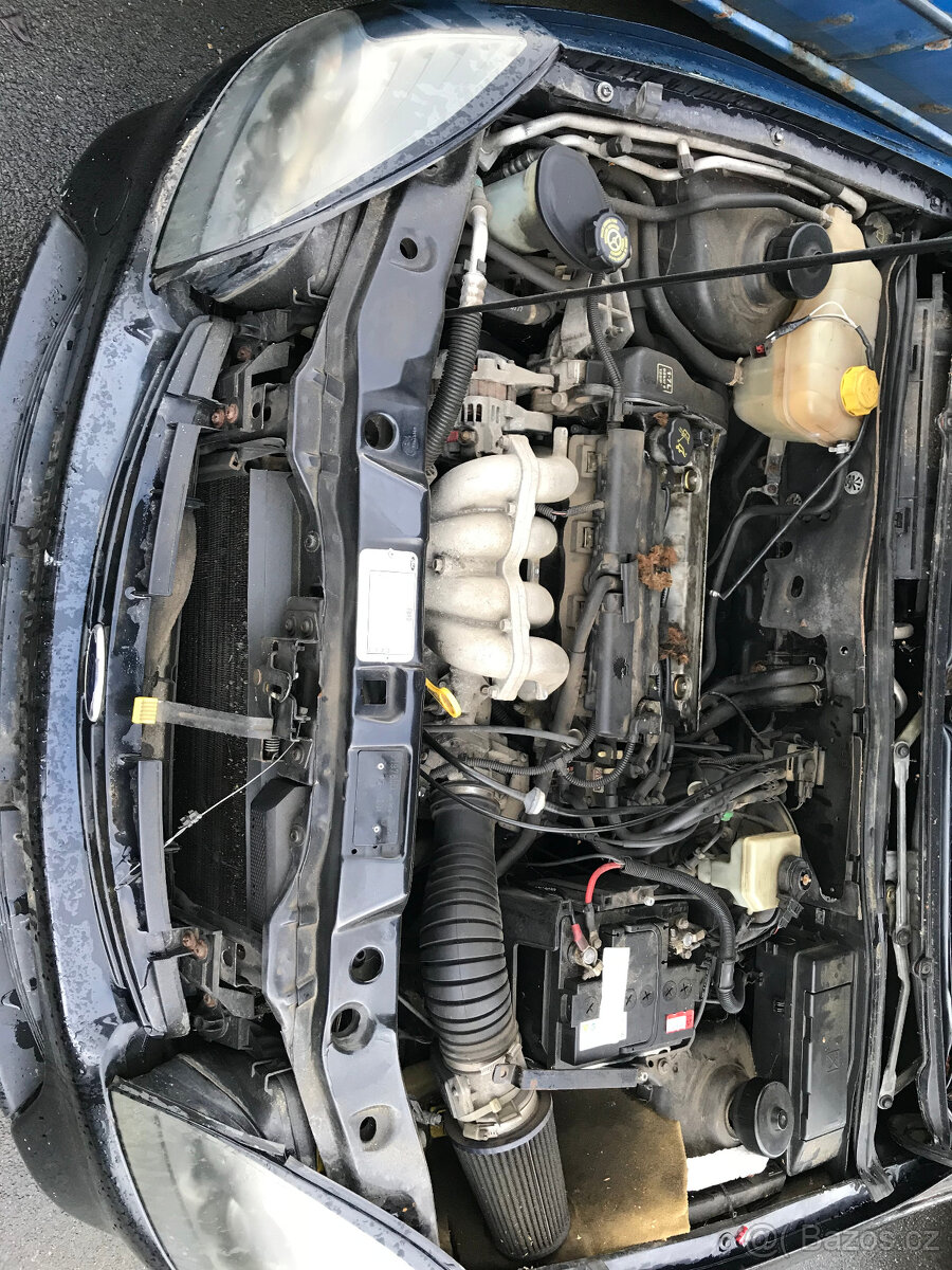 Ford Puma 1,7i 93kW 1997 FWD, díly z vozu - 7