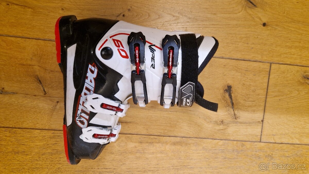 Dětský lyžařský set lyže, boty, hůlky - 7