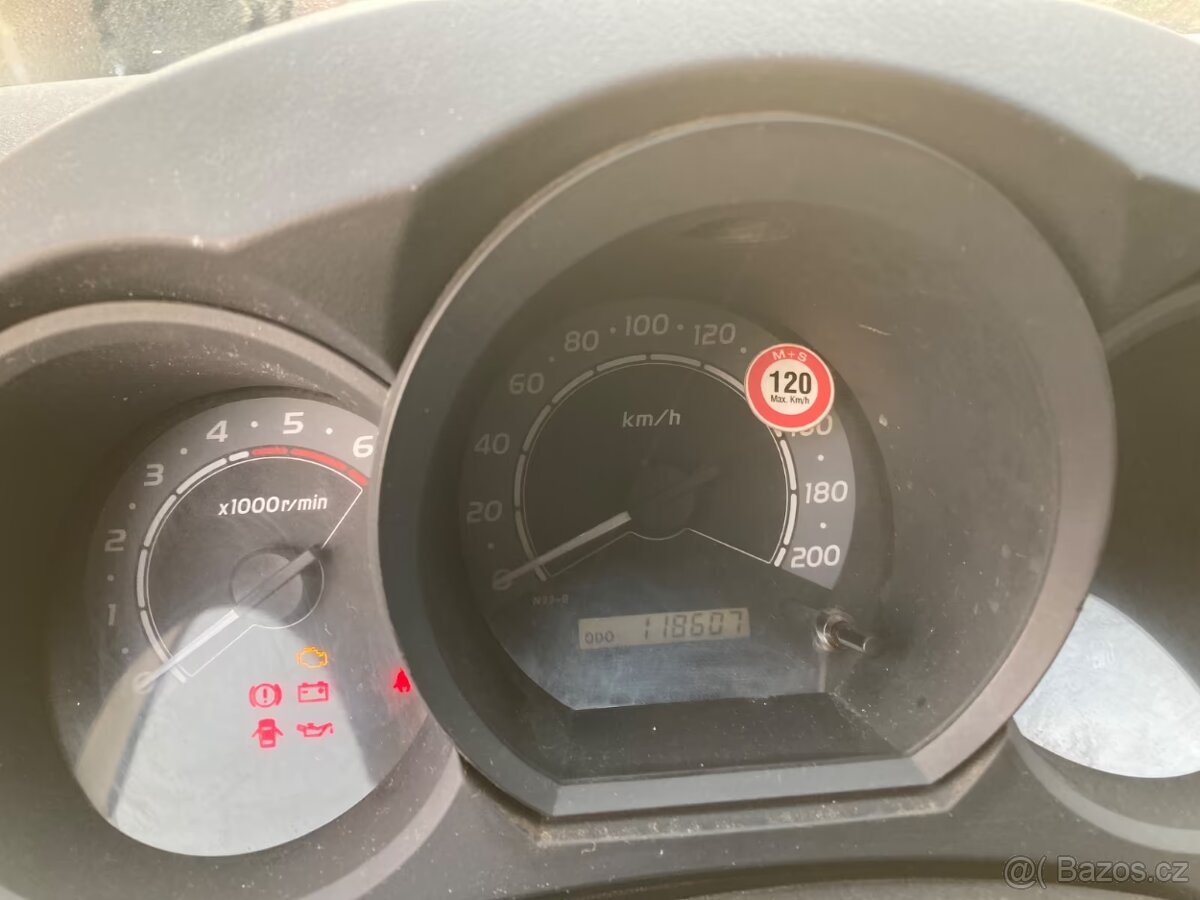 Toyota Hilux Double Cab 4x4 - 7