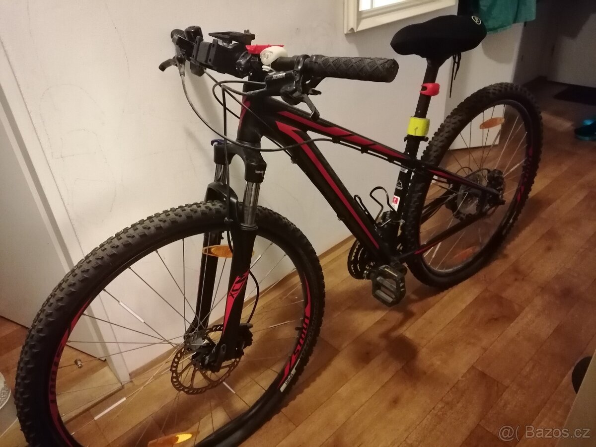 Horské kolo Specialized, velikost rámu S-15,5, 29 kola - 7