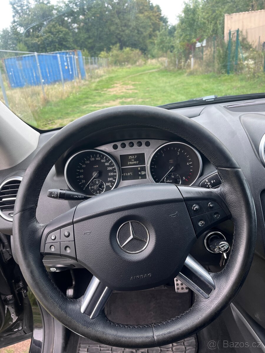 Mercedes-Benz ML320 CDI - 7