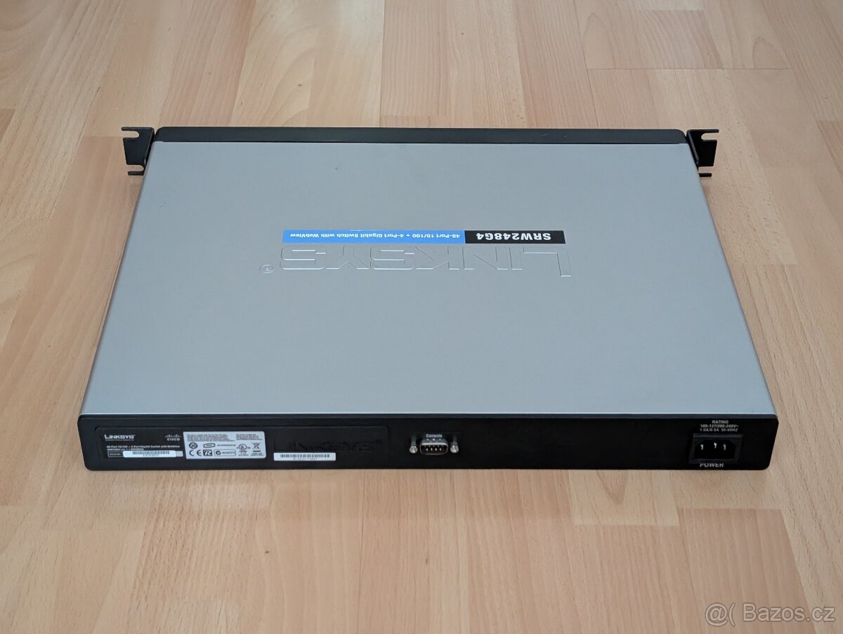 Cisco Linksys SRW248G4 48p managed switch + 4x Gbit - 2 ks - 7