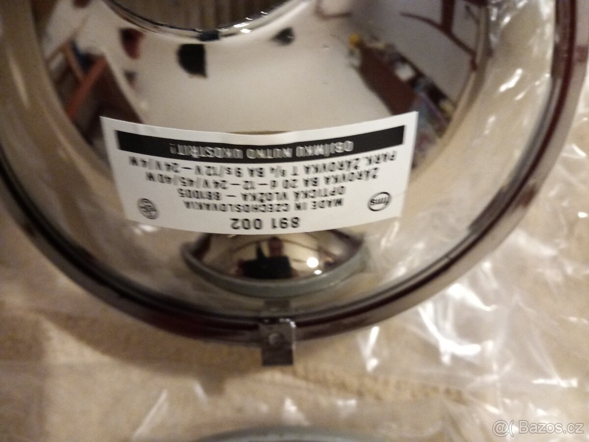 Skoda Tudor ,1200,1201, 1202 Tatra 805 , 600 apod světla - 7