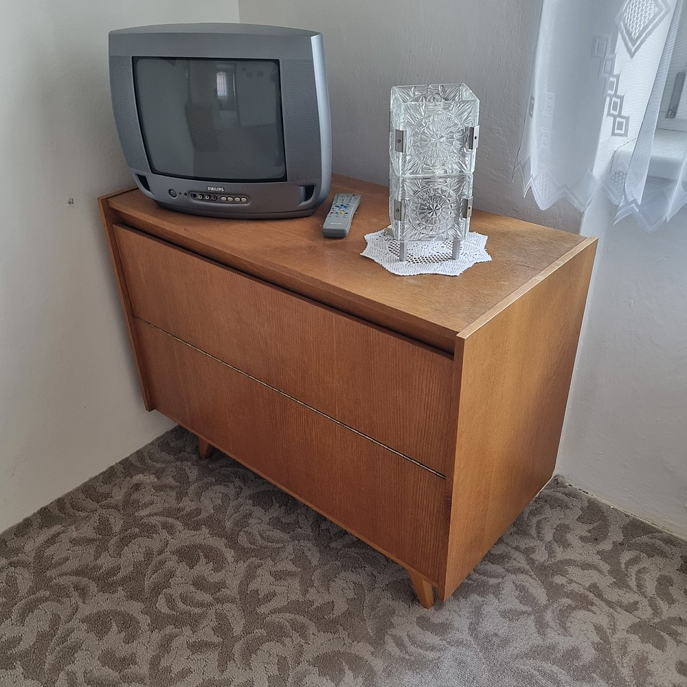 starší nábytek - 7