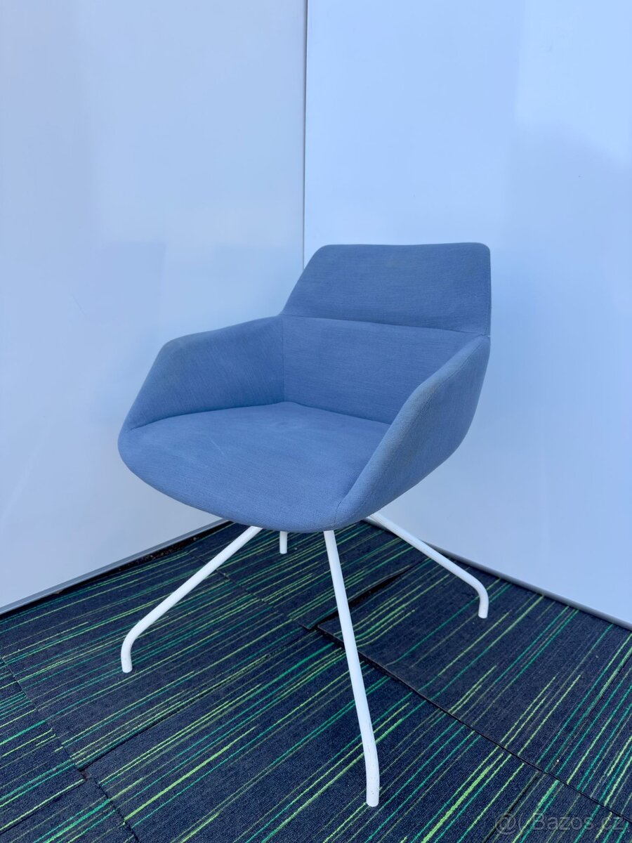 Nevyužité židle - 7