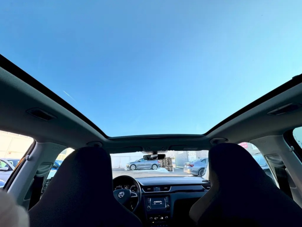 Škoda Rapid, SPACEBACK STYLE 1,0 TSi / 70 k - 7