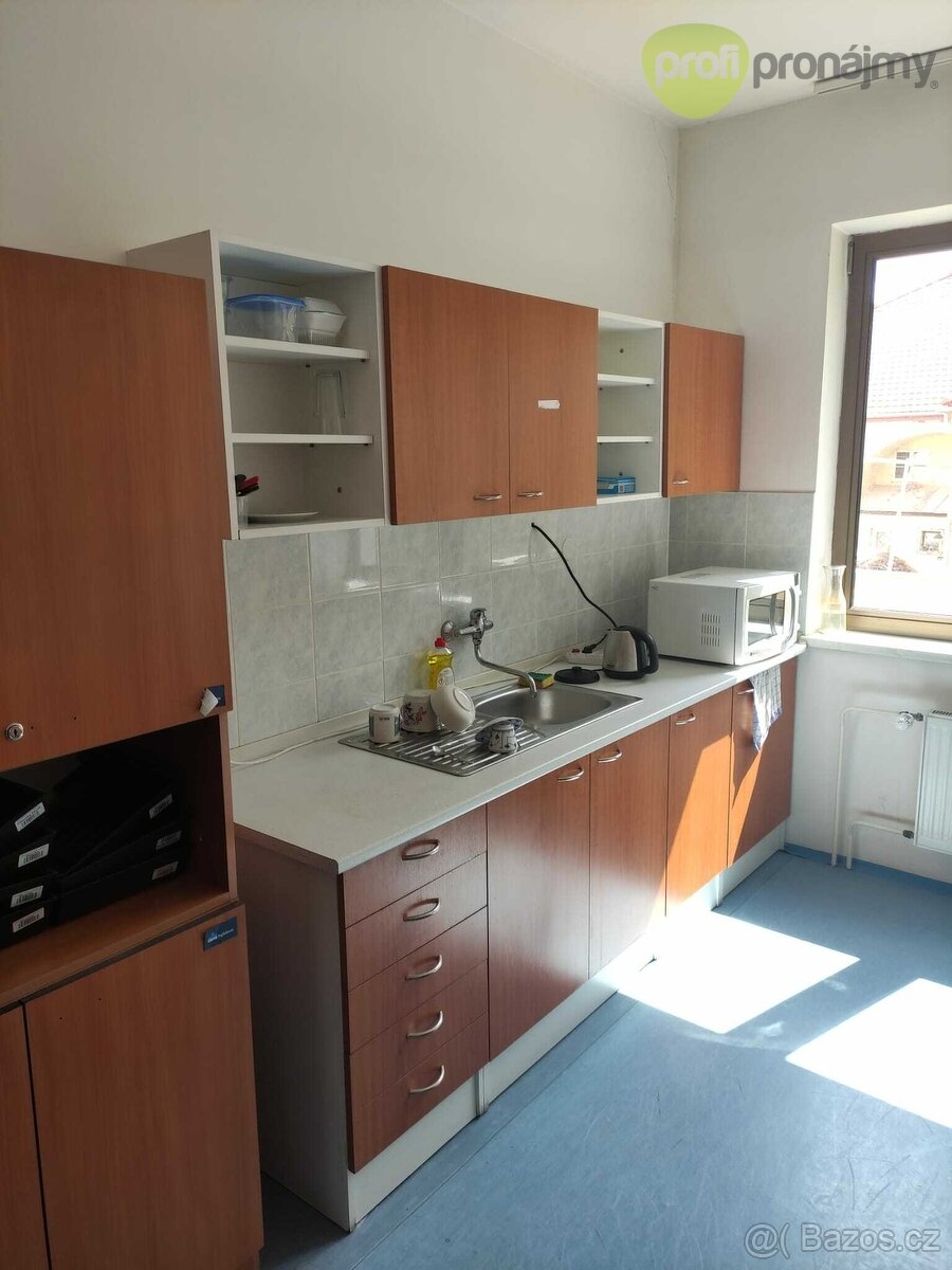 Pronájem kanceláře 31m² - 7