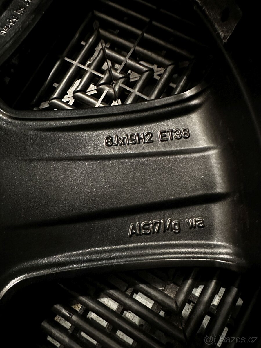 Zimní - Mercedes Benz GLC W253 - orig. ALU R19 - 7