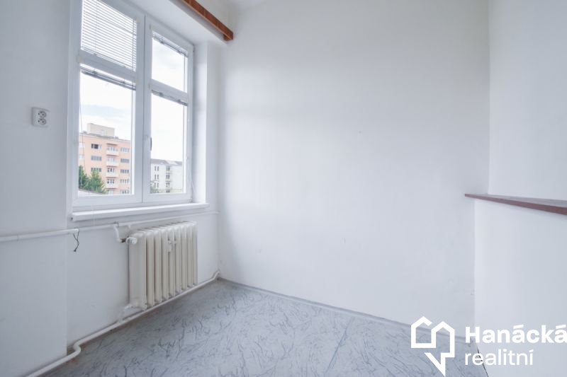 Prodej prostorného bytu 4+1 v Přerově, nábřeží... - 7