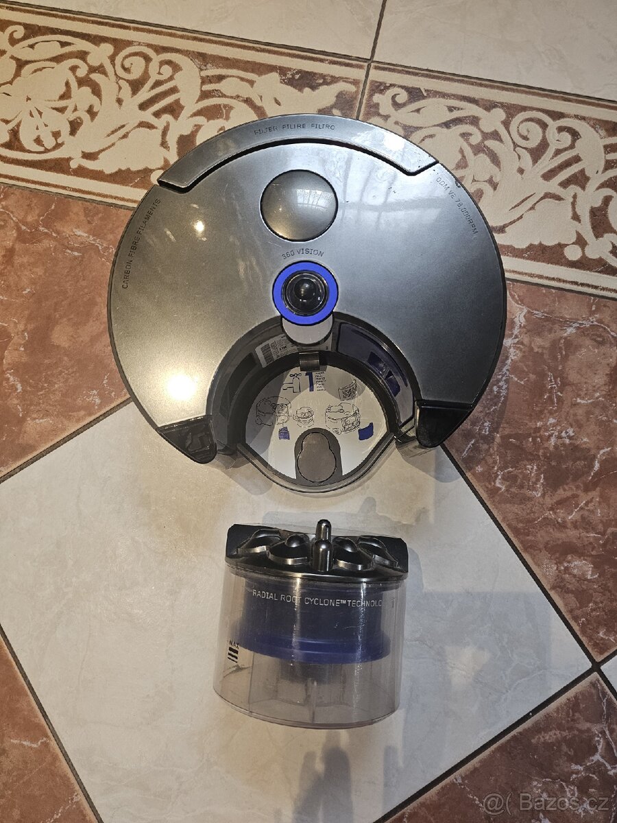 Roboticky vysavač Dyson 360 eye
P.c. 30000kc - 7