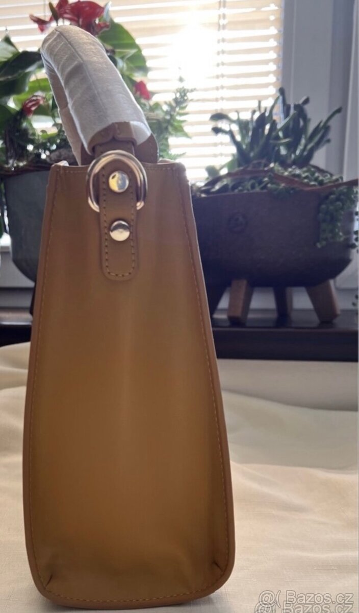 Nová kožená kabelka do ruky (Vuch) - 7