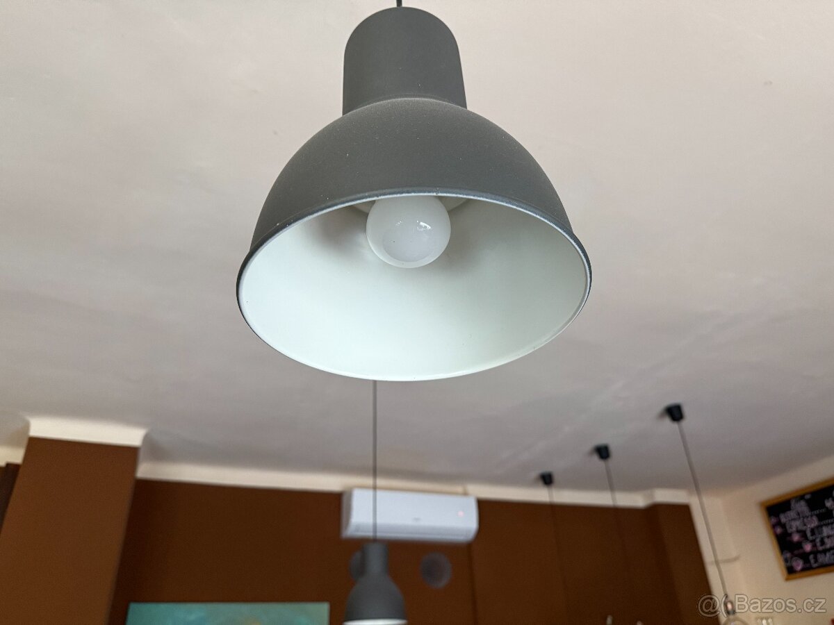 Vybavení menší kavárny - 7