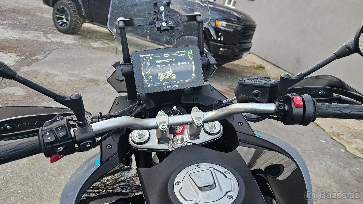 CF Moto MT800 Touring r.v. 2022 - 7