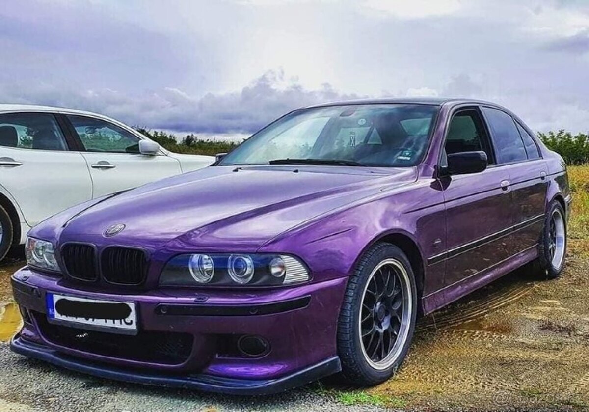 Lipo pod nárazník na BMW E39 - Černý Lesk - 7