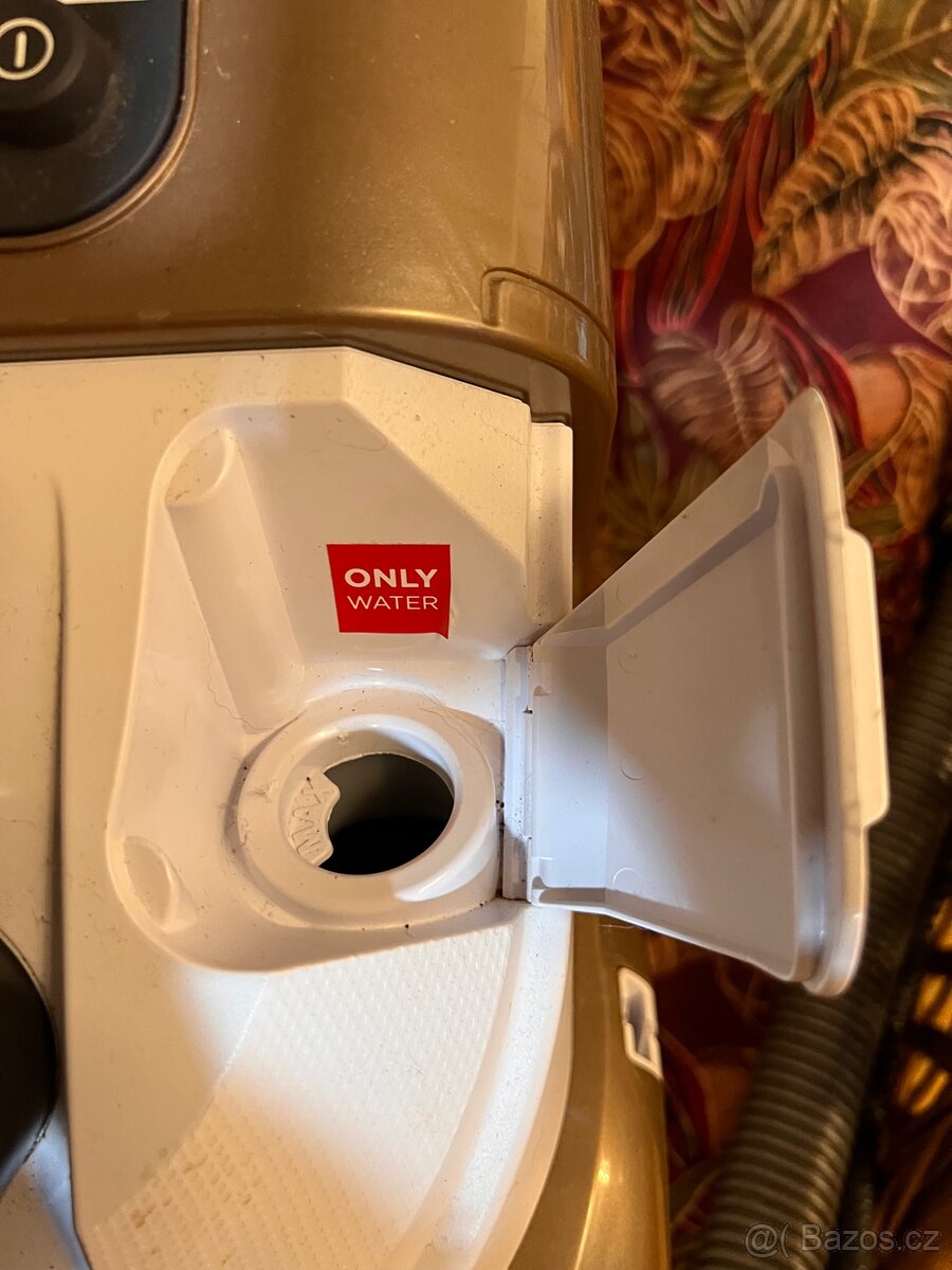 Vysavač/parní čistič UNICO - 7