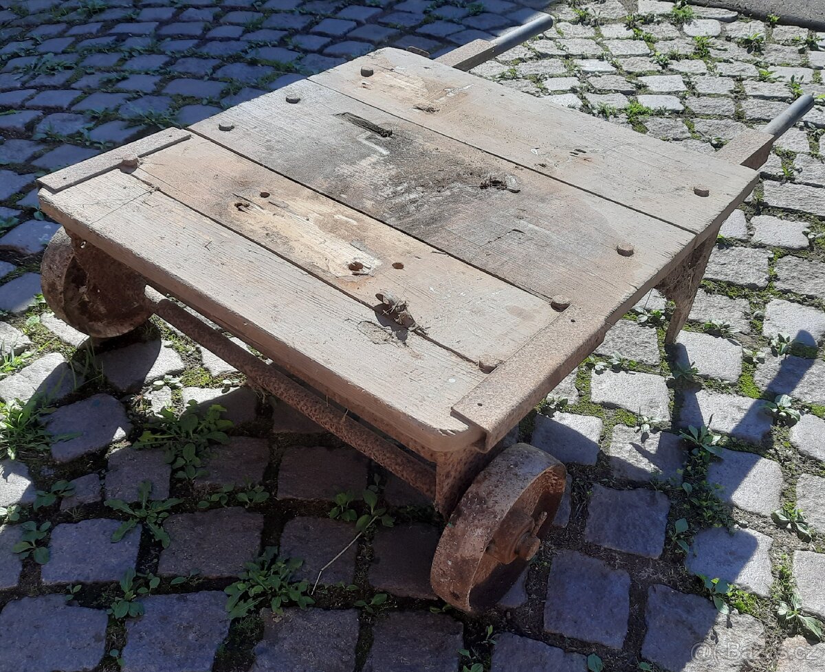 Prodám motor 5.5kw,pilu starší hoblovkou,vozíky - 7