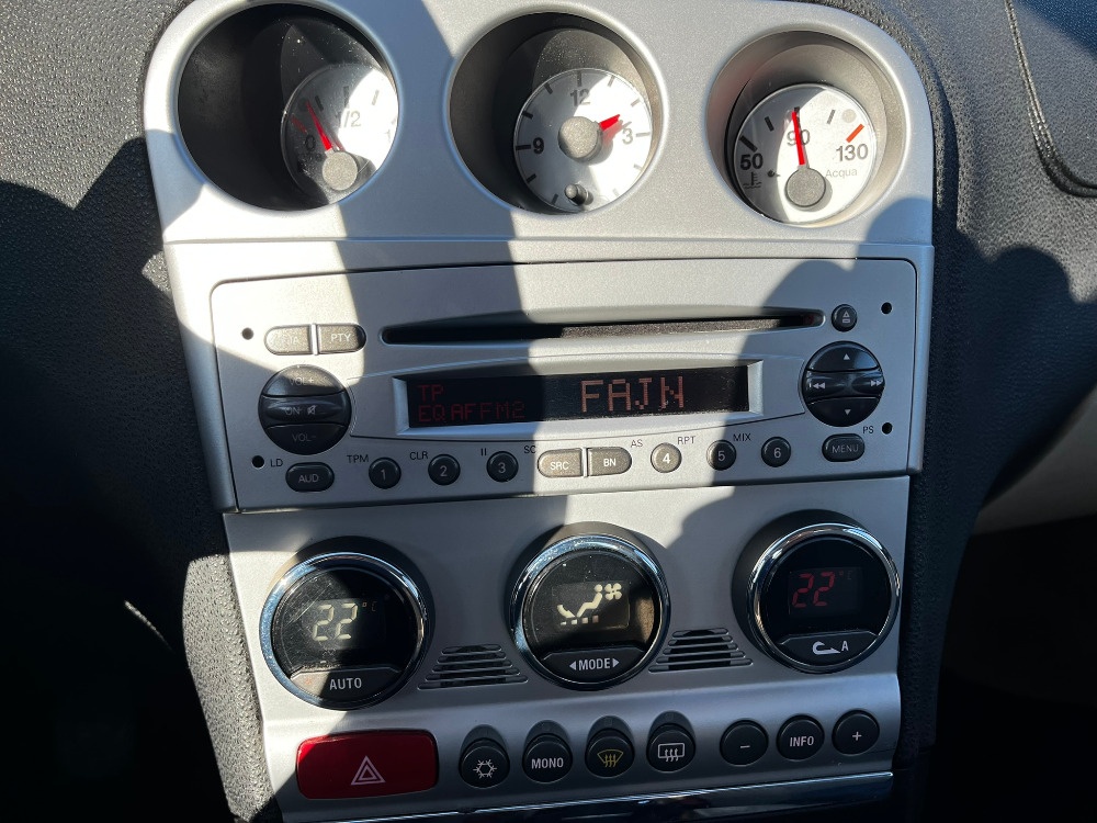 Prodám Alfa Romeo 156, 1,6 benzín - 7