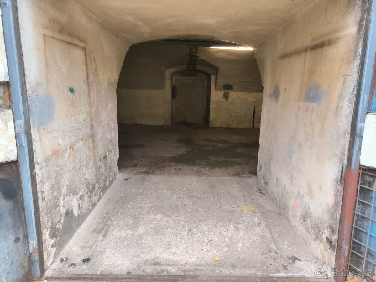 Pronájem skladu 83m2, Terezín - 7