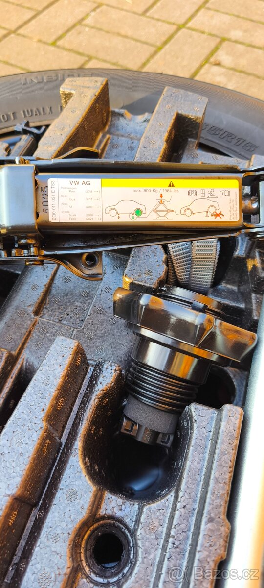 Rezervní kolo + sada do rezervy - 7