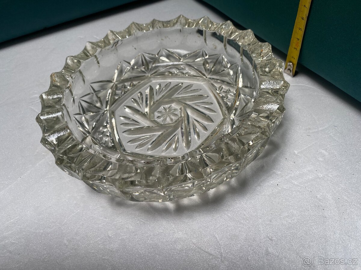 Retro skleněný popelník - 7