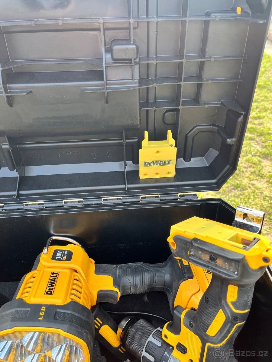 Držáky pre aku náradí DeWALT - 7
