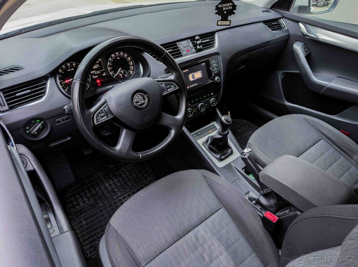 Škoda Octavia Combi 2.0 TDI Ambition - 7