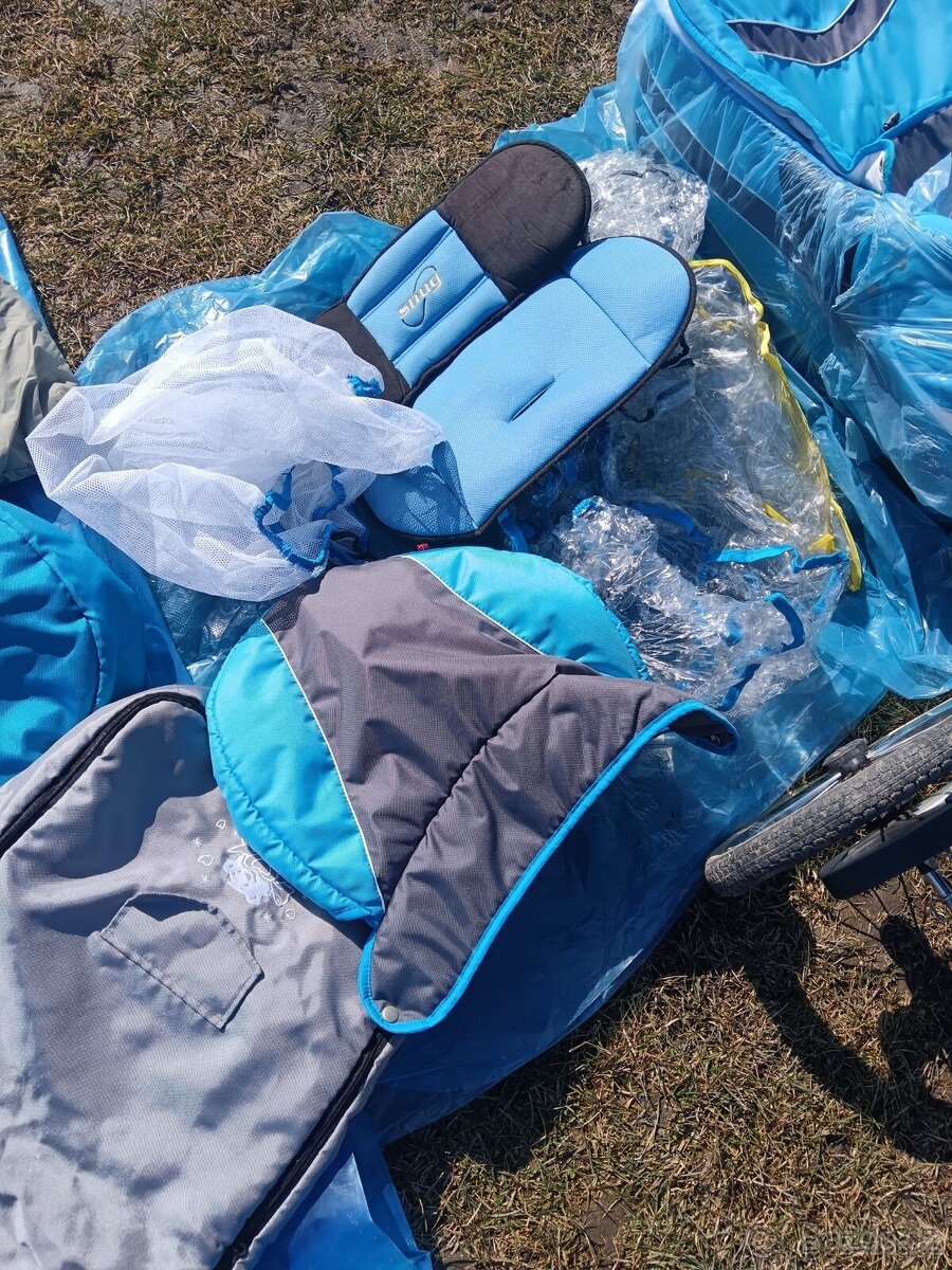 Kočárek trojkombinace + příslušenství - 7