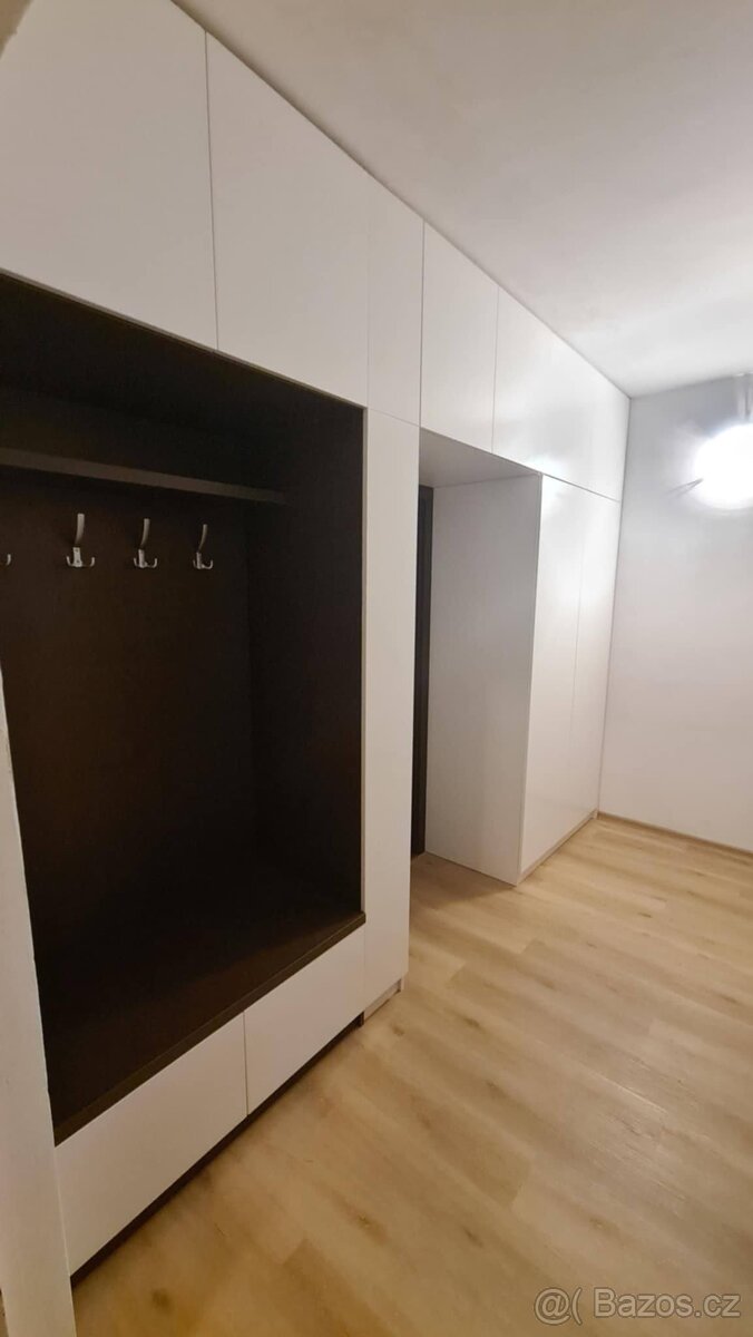 BYT 2+1 PO KOMPLETNÍ REKONSTRUKCI - 7