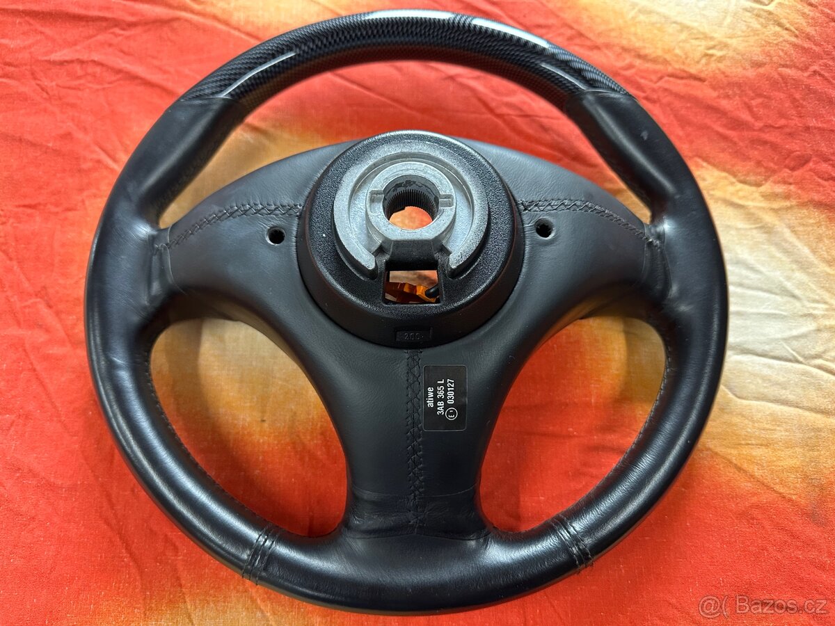 Aston Martin DB7 Vantage - volant s org. carbonem - 7